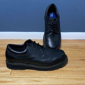 Black Dr. Scholl’s Oil & Slip Resistant - Wide